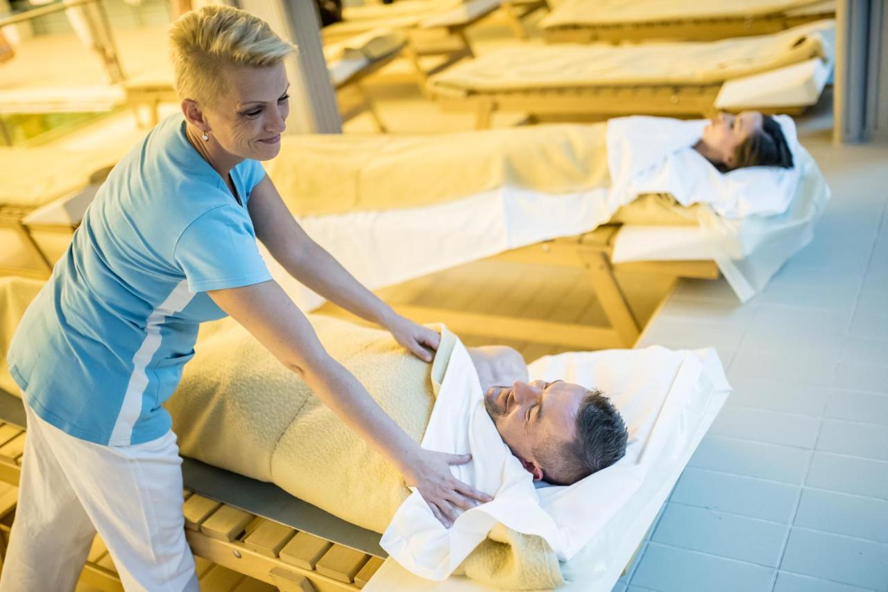 Rehabilitacni Sanatorium - Lazne Darkov Hotel Karviná Екстериор снимка